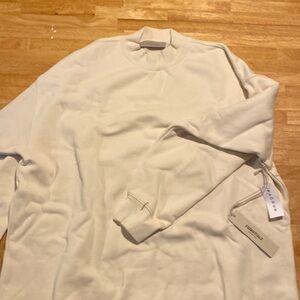 Pacsun Essentials Sweatshirt